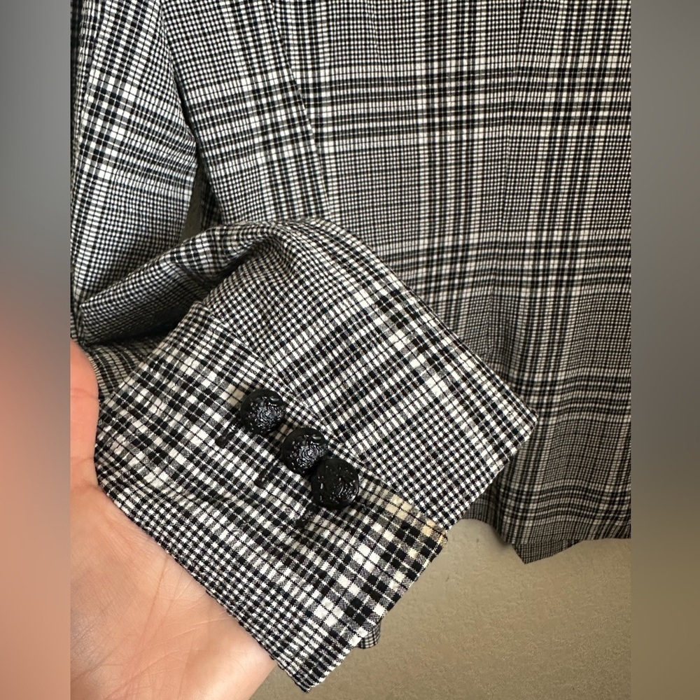 Maison D'Amélie Black and White Plaid Blazer Medium - Picture 5 of 8